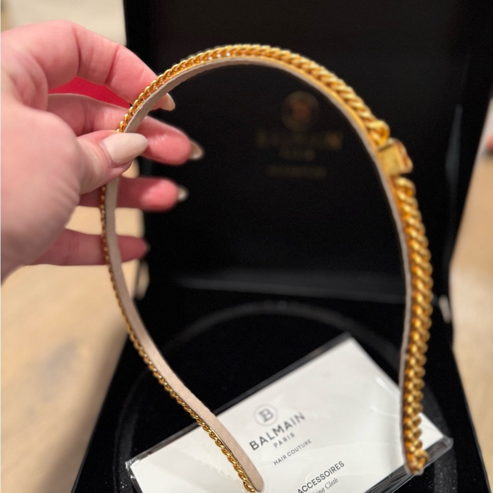 Balmain Gold Chain Hair Accessory - Picture 5 of 8